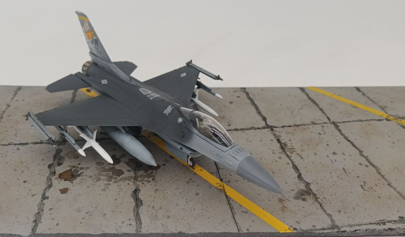 F16_1.JPG